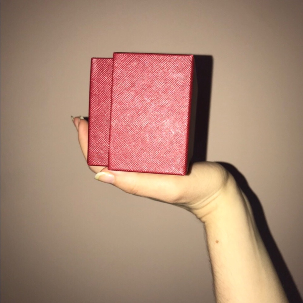 Gift Box - Picture 3 of 4